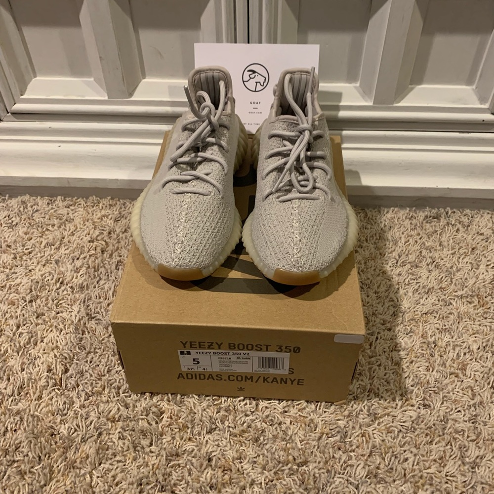 Yeezy boost 350 sesame